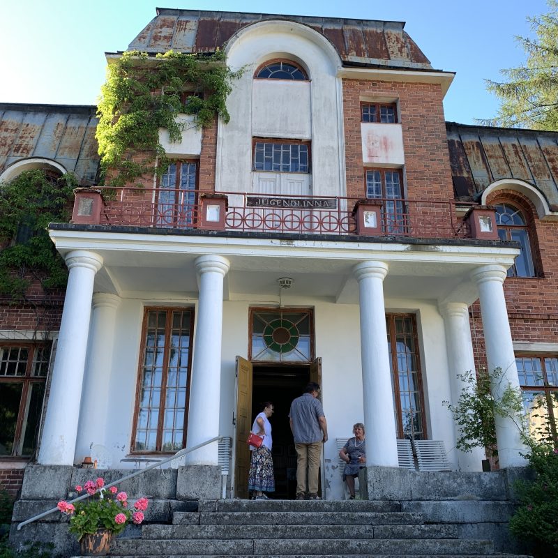 The exhibition is in the "Castle"